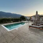 Villa Mater Terra-private Számi