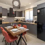 Mater Terra-private Villa *