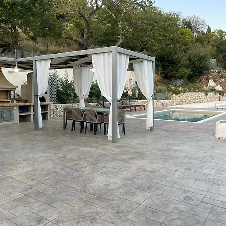 Villa Mater Terra-Private Villa *