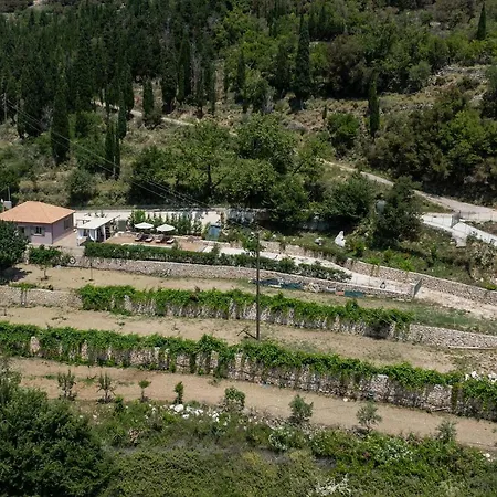 Mater Terra-private Villa Számi
